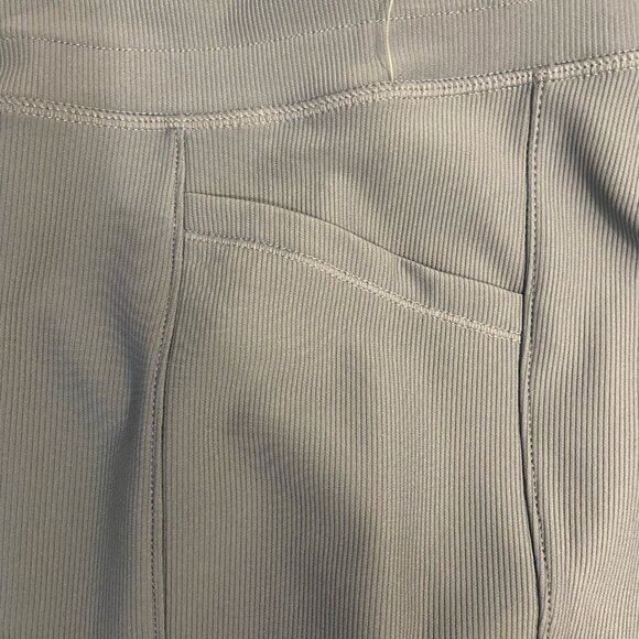 32 Degrees COOL Active Flare Pants Blue Size M NWT 31” Inseam - Picture 5 of 9
